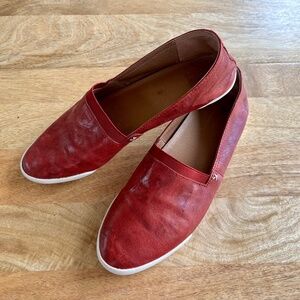 Frye Melanie Slip-ons 9.5